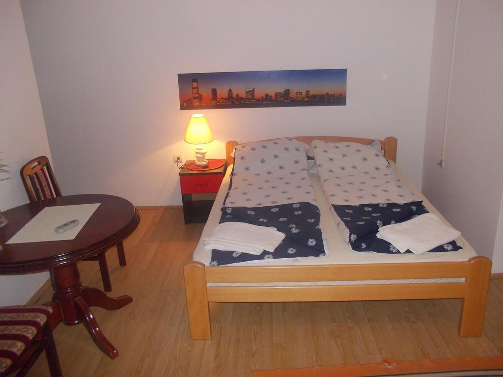 Apartments Agape Belgrado Kamer foto